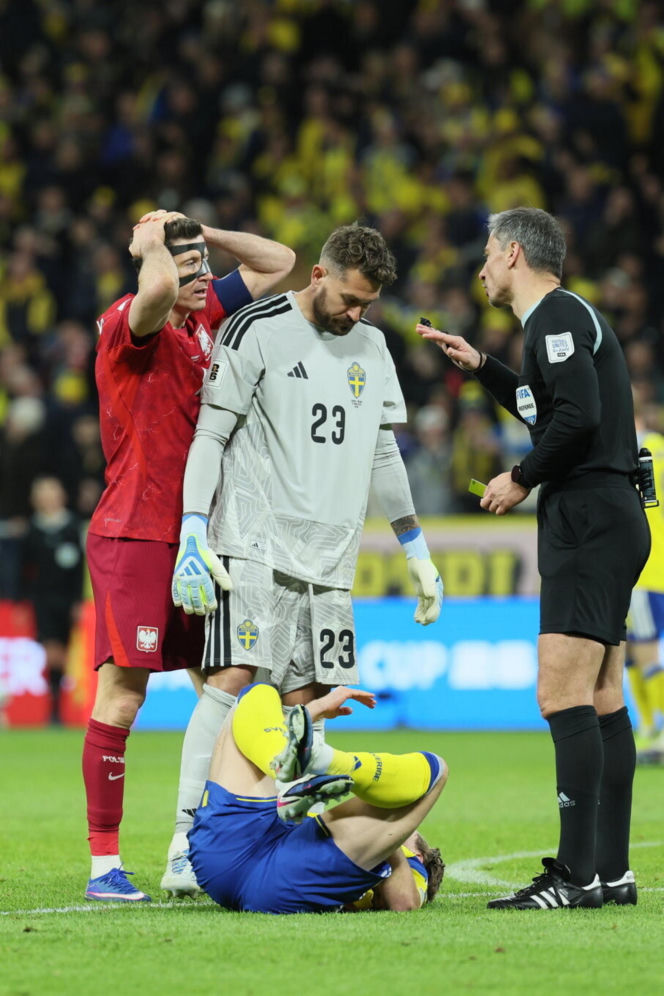 Łzy Polaków po przegranej w Szwecji