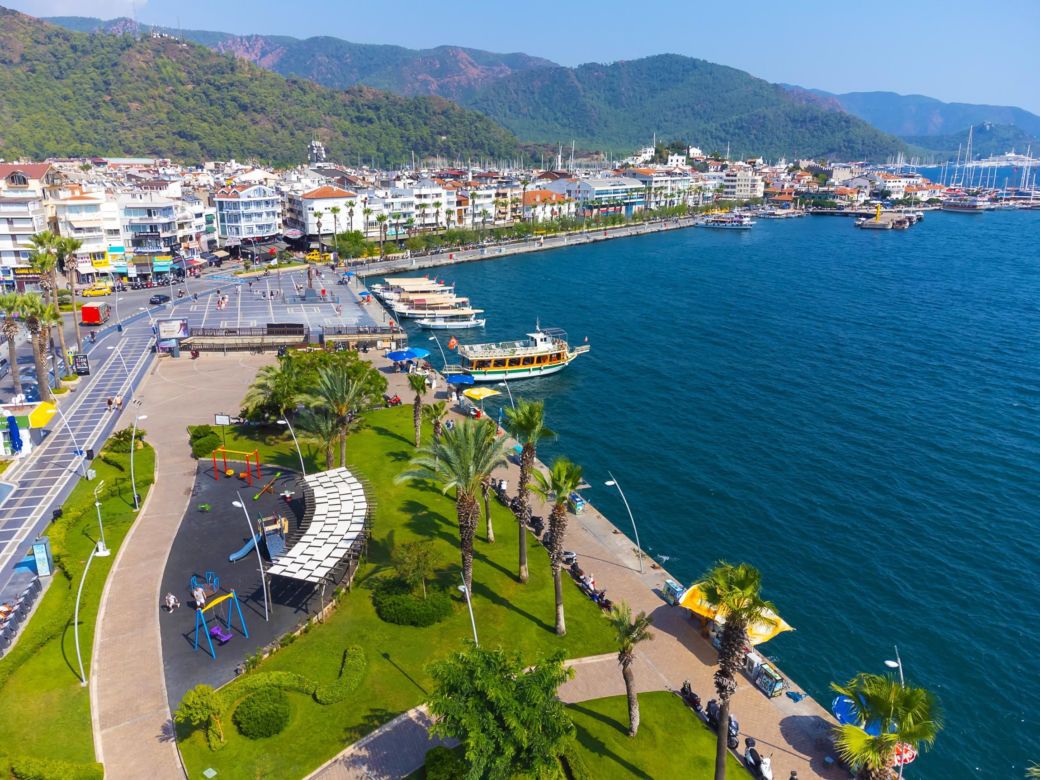 Marmaris – miasto portowe i kurort w Turcji