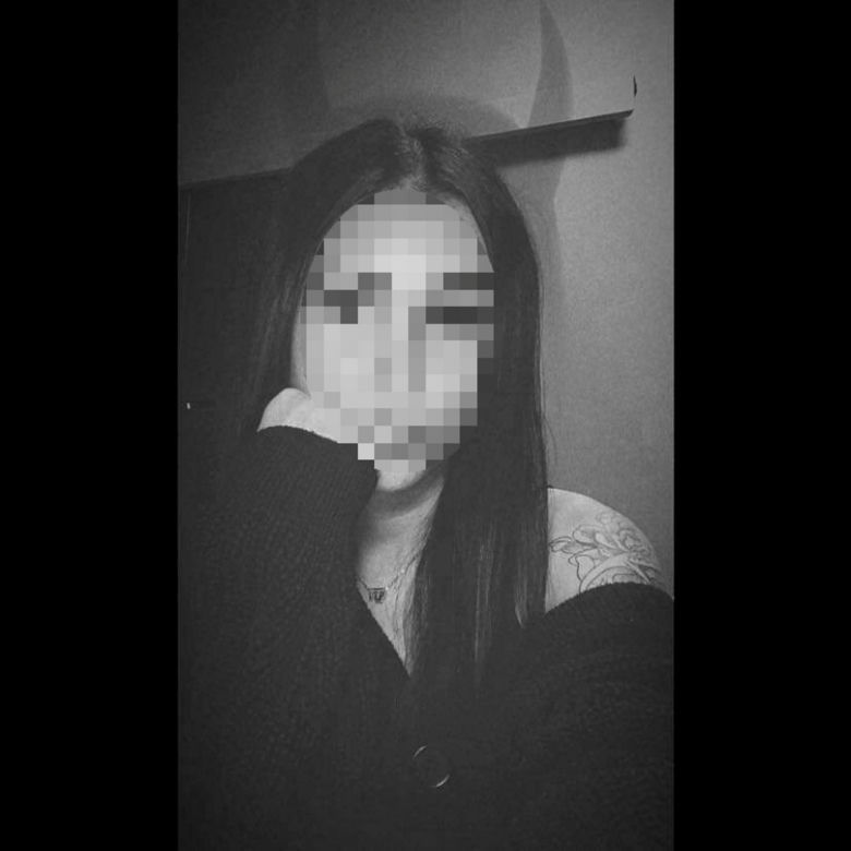 Pogrzeb 18-letniej Wiktorii. Biała urna z prochami spoczęła w grobie. Ból, który rozdziera serca