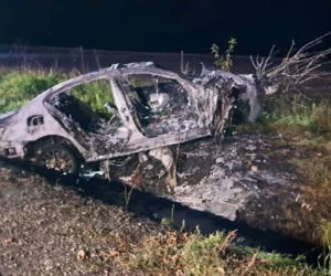 Pijany kierowca i pożar BMW na DK-63 w Suchożebrach