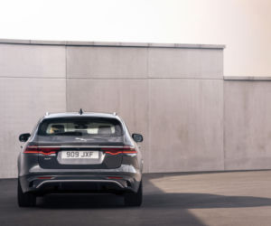 Nowy Jaguar XF (2021)