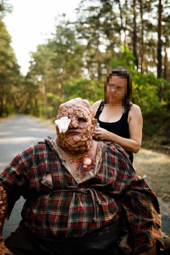 Taksówkarz i aktor z „Pitbulla” w szpitalu. Walczy o powrót do zdrowia. „Ludzie umierali obok mnie”