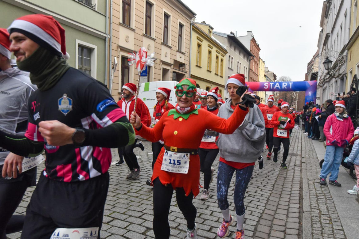 XXII Festiwal Biegów Świętych Mikołajów w Toruniu