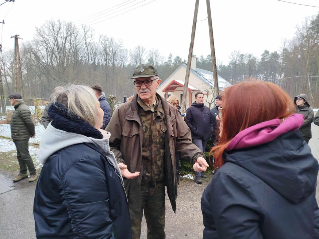 W akcji sadzenia lasu z okazji 80-lecia Nadleśnictwa Siedlce uczestniczyło ponad sto osób