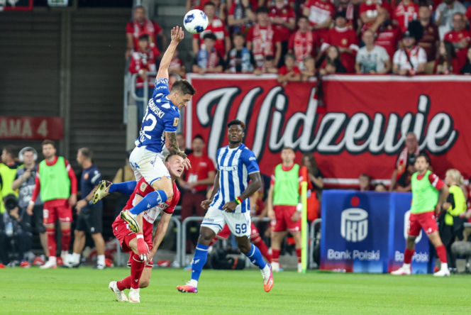 Widzew Łódź - Lech Poznań: Zdjęcia kibiców z meczu 6. kolejki PKO BP Ekstraklasy