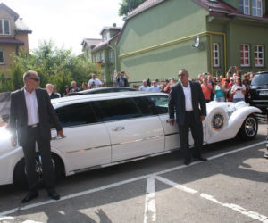 Lincoln Town Car Excalibur - limuzyna ślubna Lewandowskiego