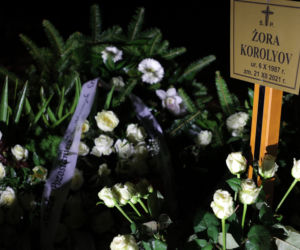 Grób Żory Korolyova tonie w kwiatach