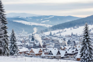 Zimowy Beskid Śląski. Które miasto nazywają turystycznym azylem?