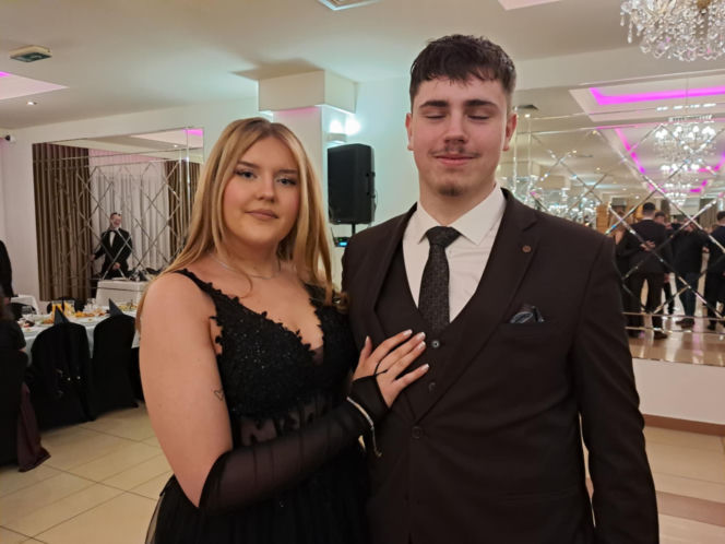 Studniówka 2026 maturzystów Zespołu Szkół Zawodowych nr 1 w Starachowicach