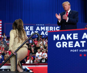 Trump nagle zaczął mówić o pupie! Nie krył zachwytu