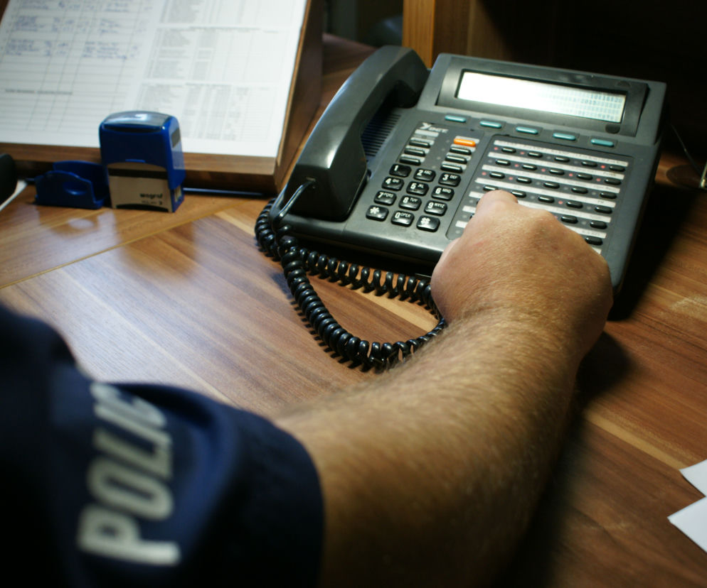 Oszustwo „na policjanta” wciąż w modzie. Ten elblążanin stracił kilkanaście tysięcy oszczęstności!