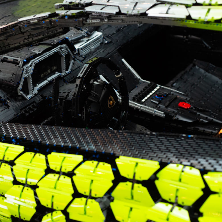 Lamborghini Sian z klocków LEGO - model w skali 1:1