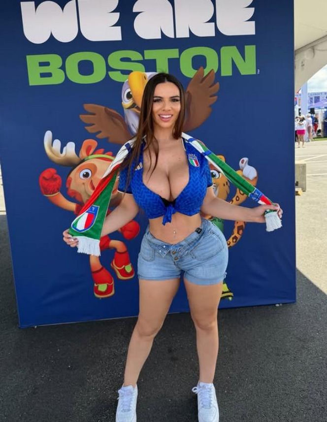 Gwiazda porno Raissa Bellini