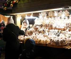 Gliwicki Jarmark Bożonarodzeniowy wystartował. Wiedeński klimat i świąteczne gofry