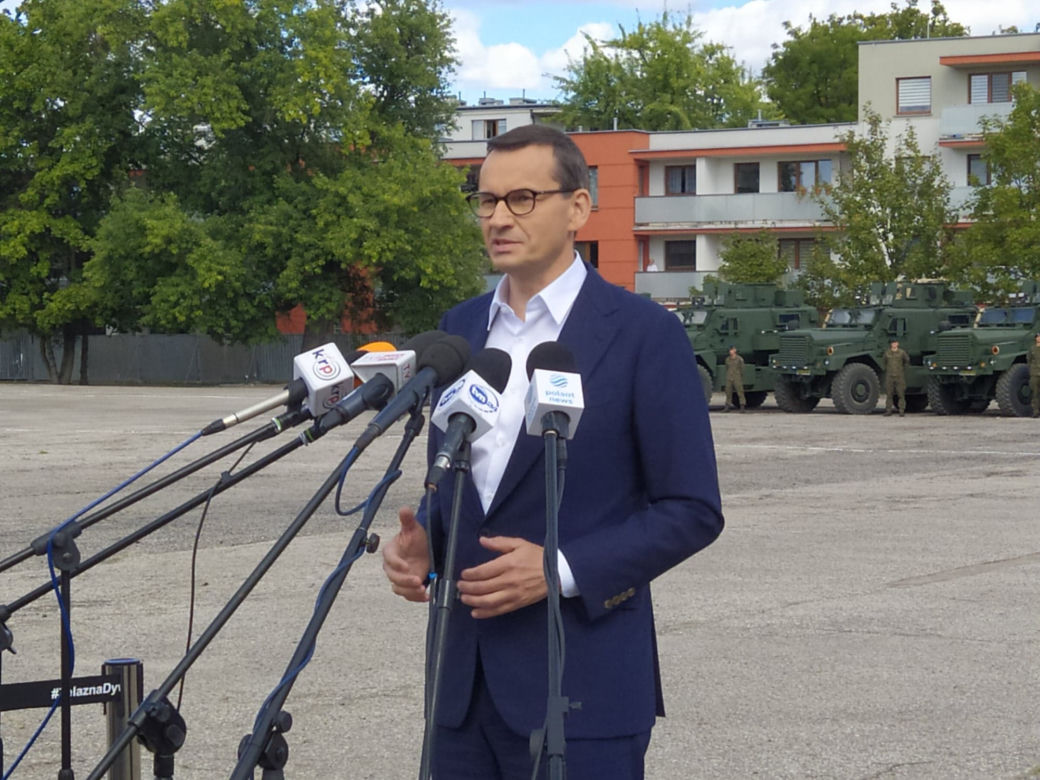 Premier Morawiecki w Siedlcach: oficjalne przekazanie 18. Dywizji Zmechanizowanej transporterów Cougar - 05.09.2022