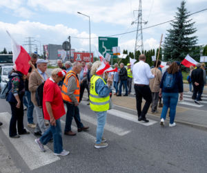 Mieszkańcy Skawiny wyszli na ulicę przeciwko przebiegowi S7 przez gminę