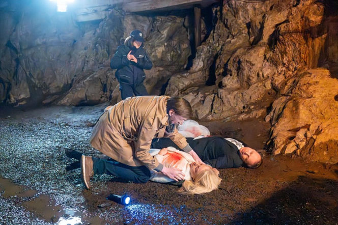 Pierwsza miłość, odcinek 4150. Emilka (Anna Ilczuk), Mateusz (Lesław Żurek)