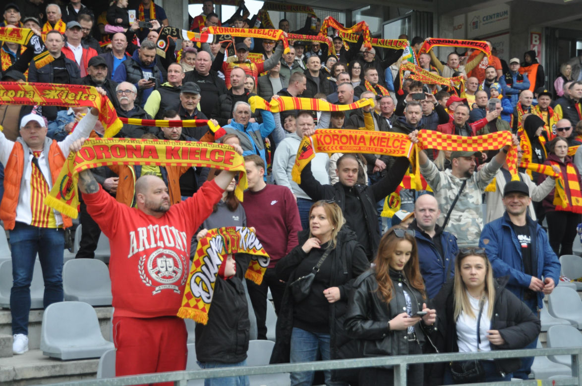 Tak dopingowali kibice na meczu Korona Kielce - Radomiak Radom