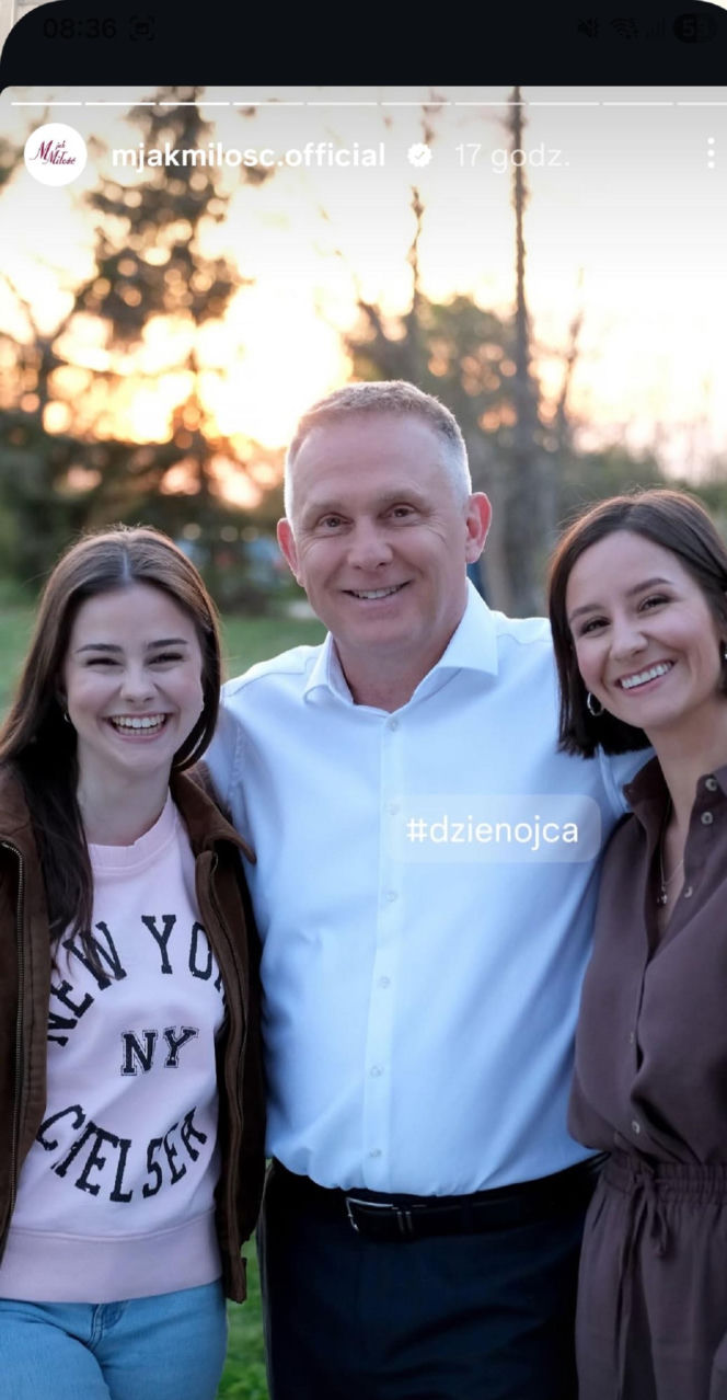 M jak miłość nowy sezon. Artur Rogowski (Robert Moskwa), Basia (Karina Woźniak), Agnes (Amanda Mincewicz) na planie