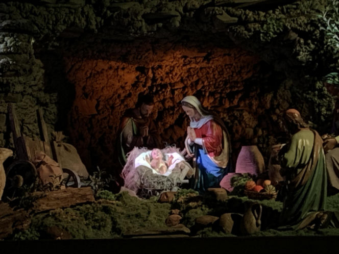 Żłóbek w Panewnikach 2025. Franciszkanie postawili na symboliczne sceny