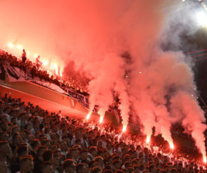 Kibice nie zawiedli podczas meczu Legia - Widzew. Efektowne zdjęcia z trybun