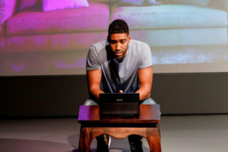 Gwiazda Netfliksa ma wystąpić w Tańcu z gwiazdami. Walczył też w Fame MMA!