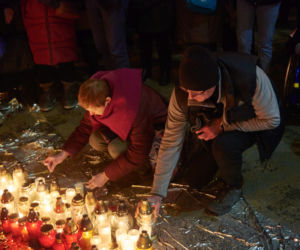„Największe serce świata” także w Lublinie. Kilkaset osób przed ratuszem