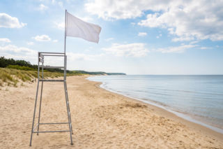 Sinice Rewal. Czy w Rewalu można się kąpać 21.08? Flaga, warunki pogodowe