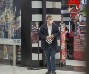 Michał Wójcik na świątecznych zakupach