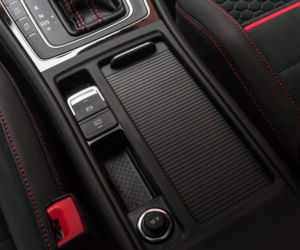 Volkswagen Golf 2.0 TSI GTI Performance 245 KM