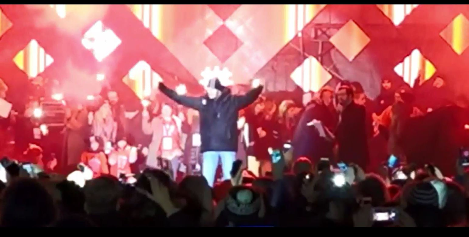 Moment ataku na prezydenta Gdańska Pawła Adamowicza.