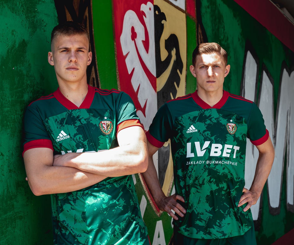 Nowe koszulki piłkarzy Śląska Wrocław