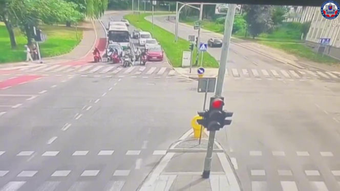 Niebezpieczny popis motocyklisty