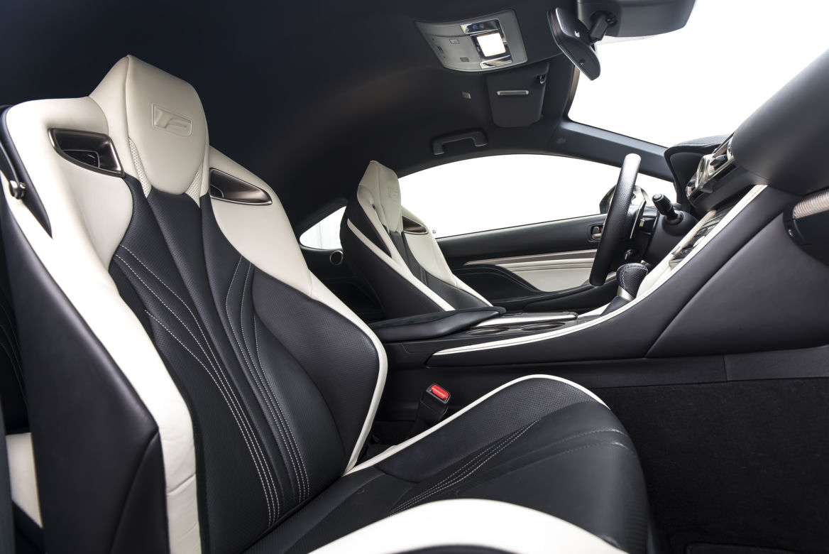 Lexus RC F Carbon 5.0 V8 464 KM 