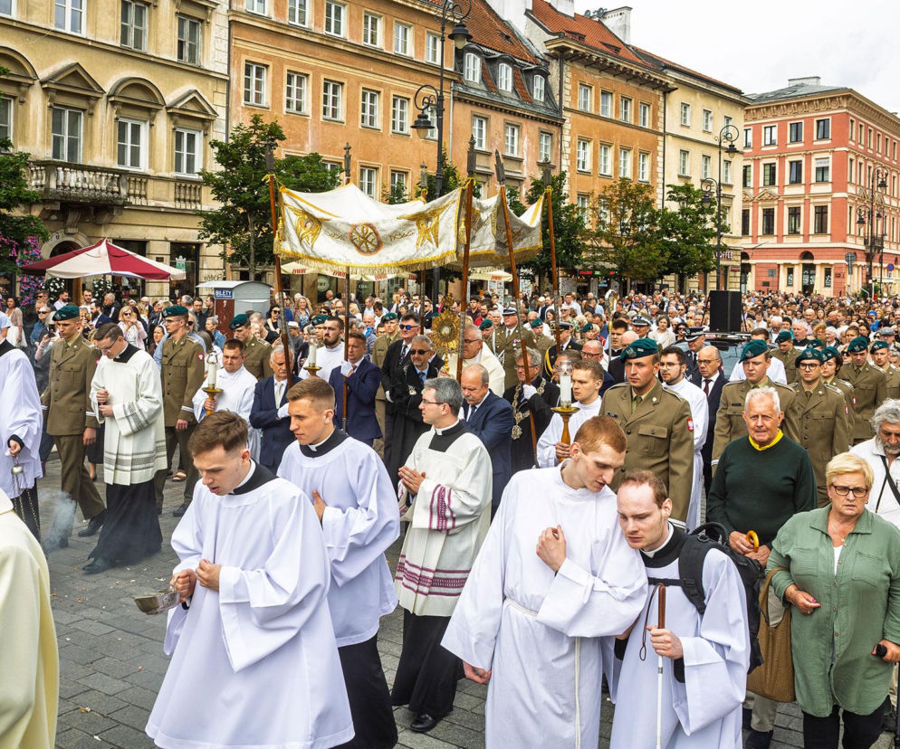 Centralna procesja Bożego Ciała 2026. Tłumy wiernych przejdą przez Warszawę. Znamy trasę