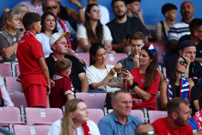 Wisła Kraków - Wieczysta Kraków: Zdjęcia kibiców i zawodników z meczu 6. kolejki PKO BP Ekstraklasy