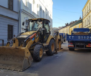 Awaria kanalizacji na ul. Bema w Tarnowie