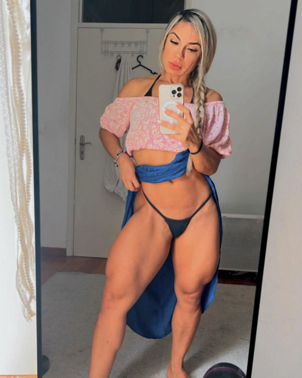 Miss BumBum prześwietliła sobie pupę! "To jest mój dowod"