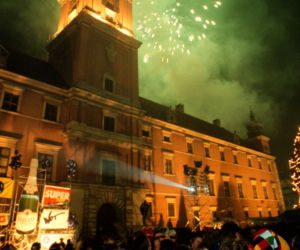 Sylwester w Warszawie sprzed lat. Tak stolica witała dawniej Nowy Rok