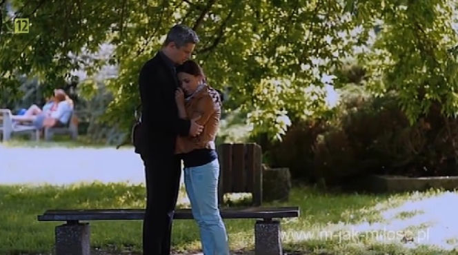 M jak miłość. Magda (Anna Mucha), Wiktor (Piotr Grabowski)