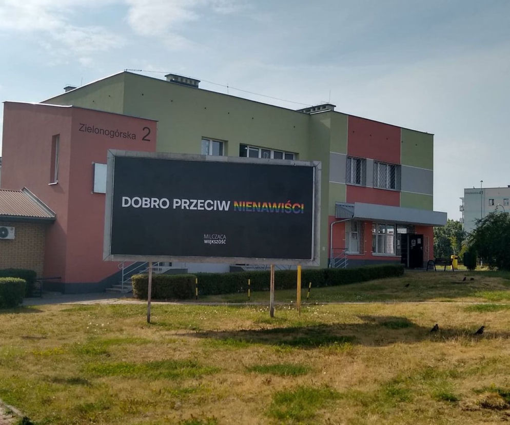 Banery antyLGBT w Białystok. Prezydent Truskolaski złożył zawiadomienie do prokuratury