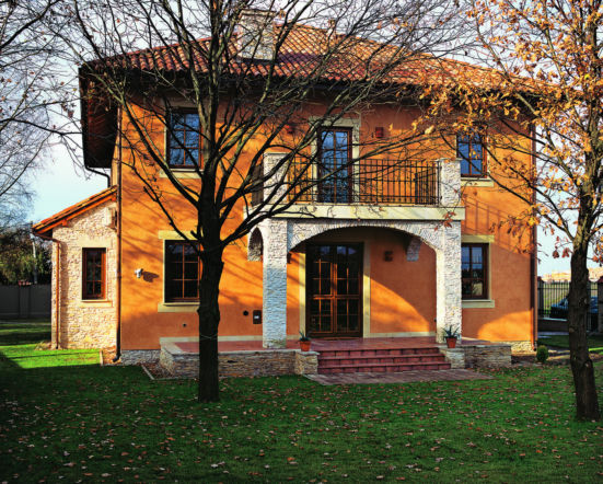 Symetryczna elewacja