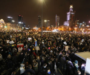 Protest kobiet w centrum Warszawy