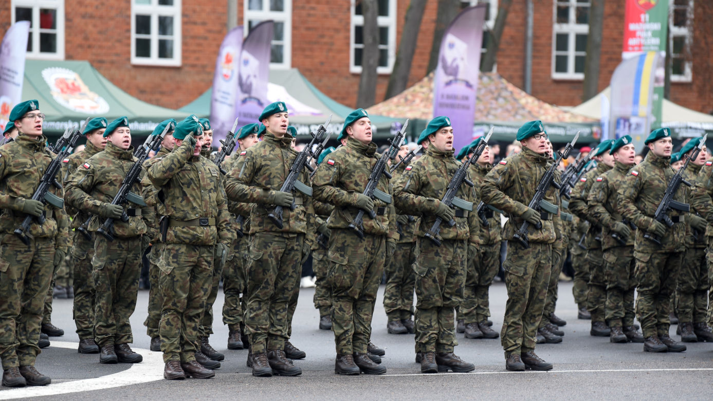 Olsztyn. Ponad 400 żołnierzy złożyło przysięgę. W uroczystości wziął udział szef MON [ZDJĘCIA]