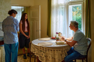 Na Wspólnej, odc. 4309. Greg Kalski (Michał Sitarski), Ewelina Kalska (Marta Malikowska), Jagoda (Laura Zawadka)