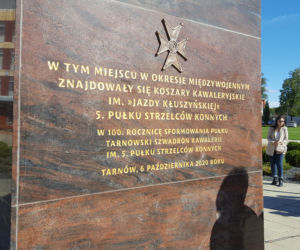 Odsłonięcie tablicy upamiętniającej powstanie 5. Pułku Strzelców Konnych w Tarnowie