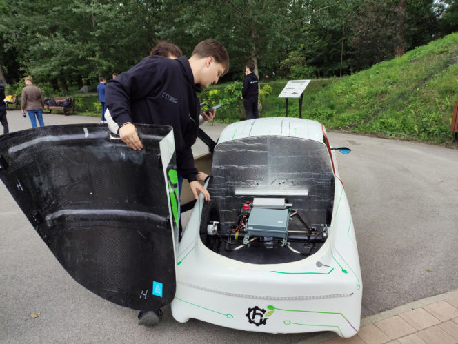 Hydros i Hydra gotowe do kolejnego Shell Eco-marathon. Jak zmieniły się bolidy?