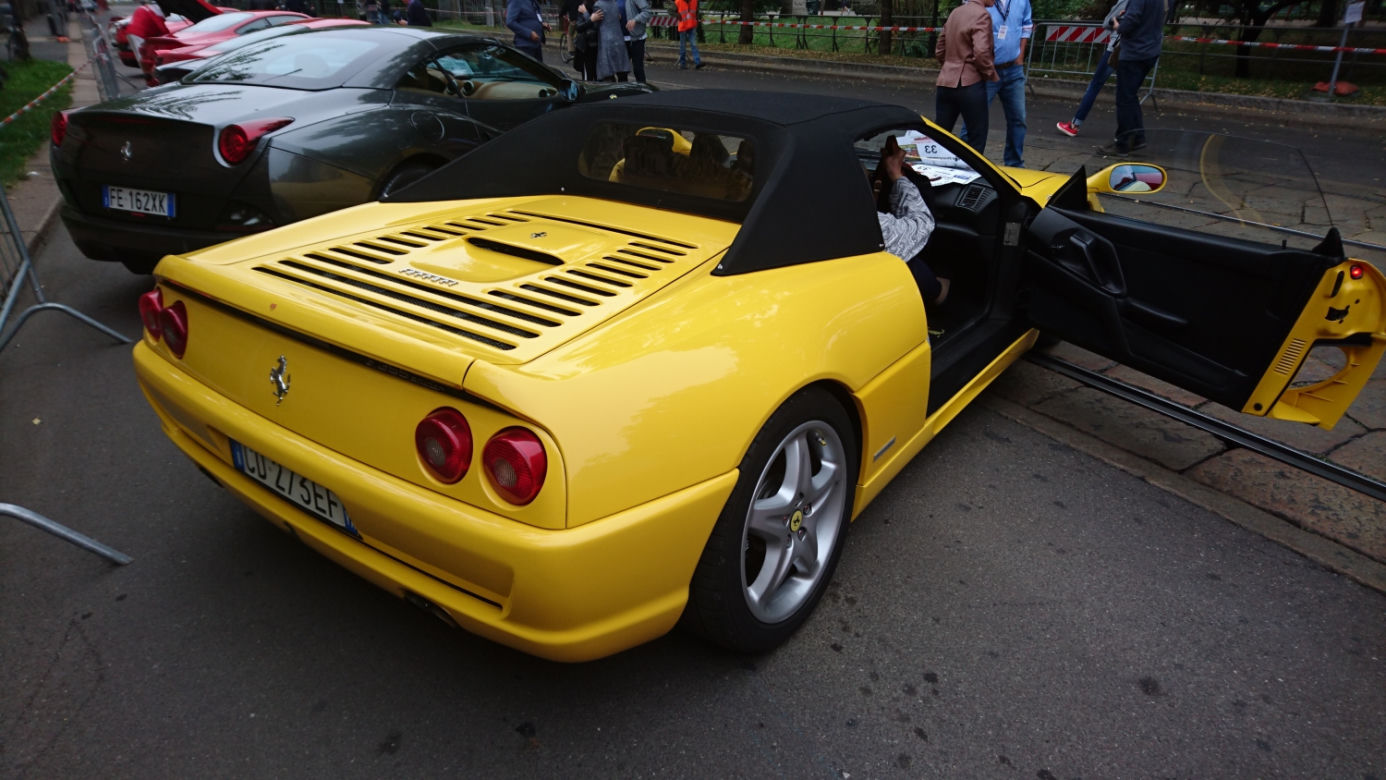 Zlot miłośników Ferrari w Mediolanie - Raduno Internazionale Ferrari 2017