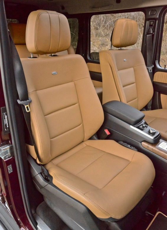 Mercedes-Benz G550