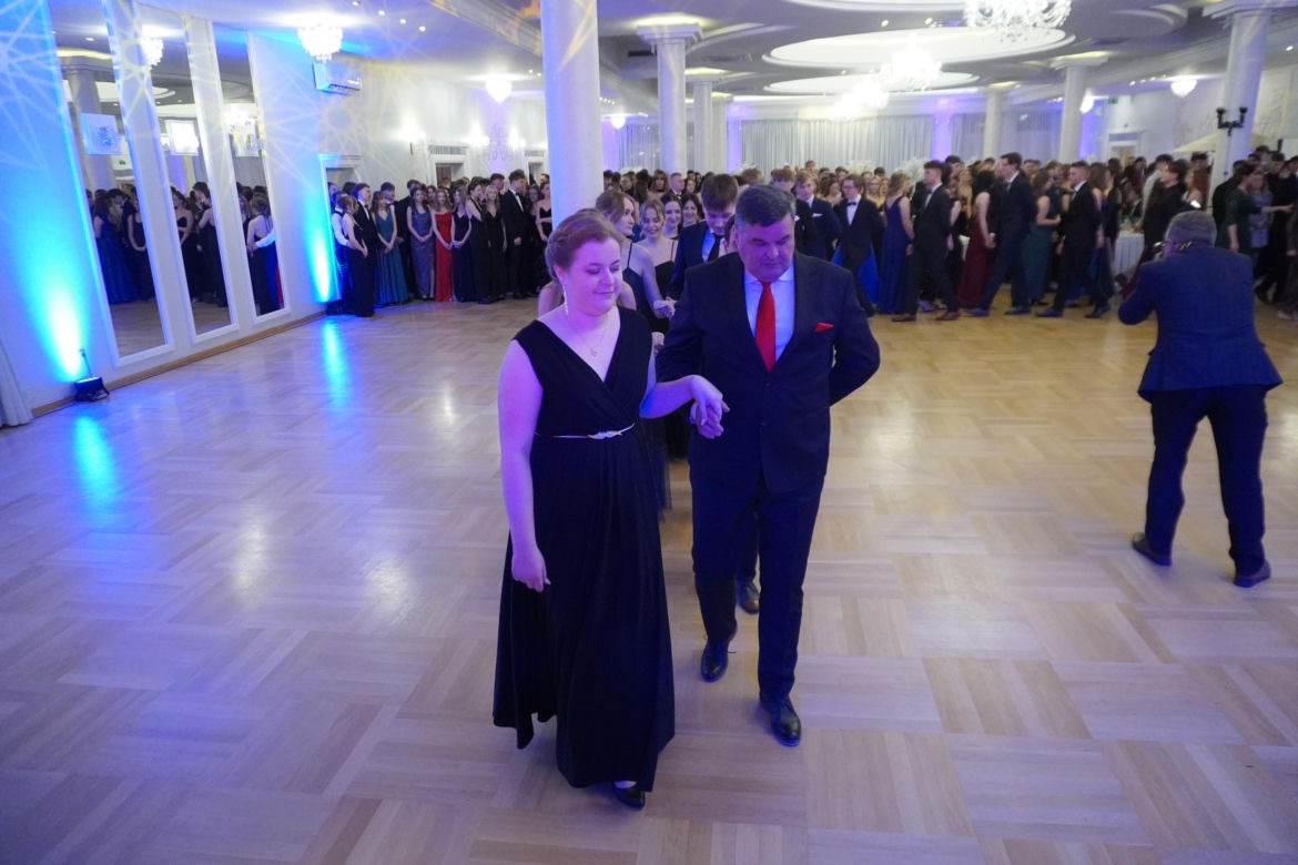 Studniówka III LO w Rzeszowie 